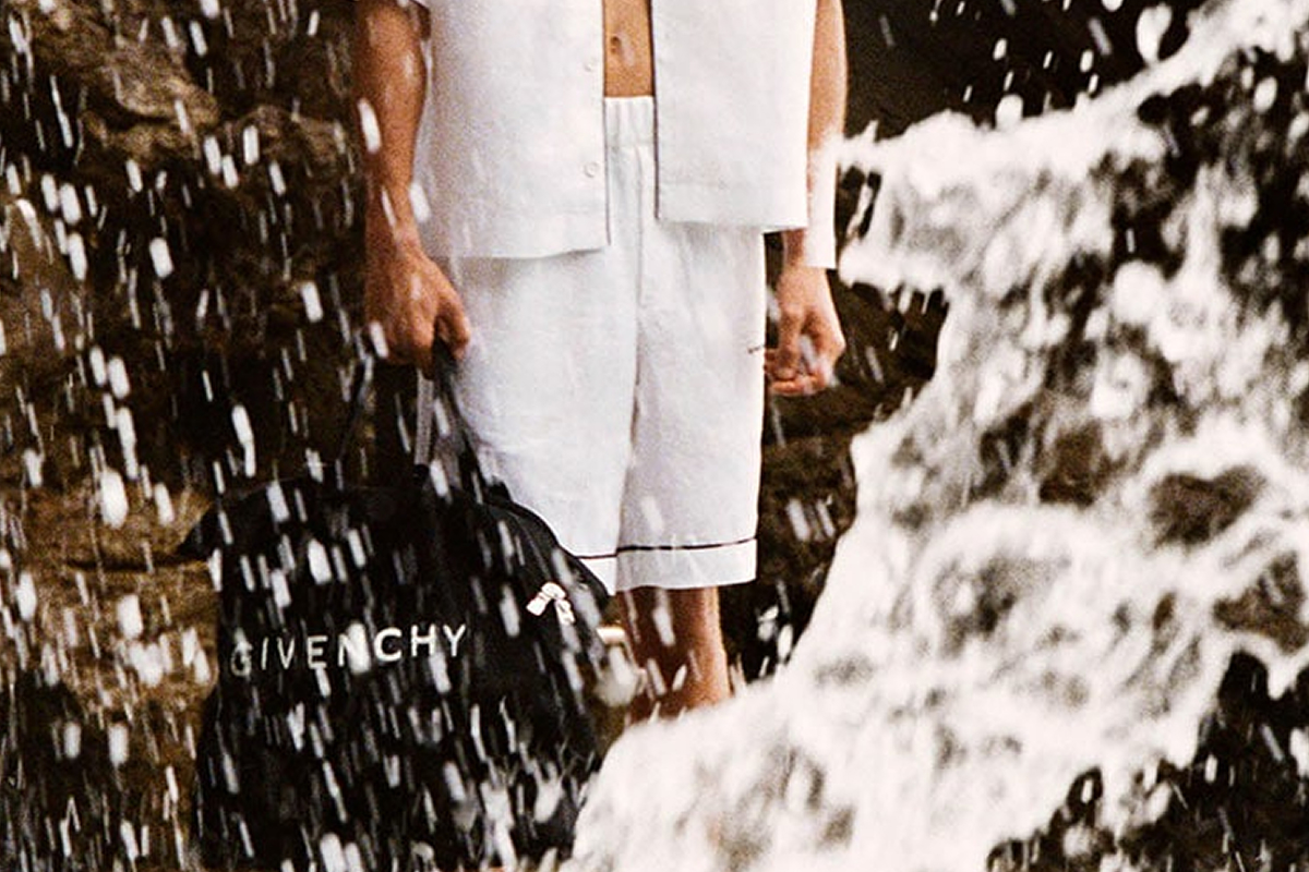 GIVENCHY — 1